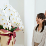 新築祝いの手作りギフトはマナー違反？喜ばれる選び方と胡蝶蘭の魅力