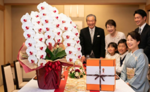 還暦祝いにエルメスのスカーフを贈るなら！最高に喜ばれる選び方と華やかな胡蝶蘭のギフトガイド